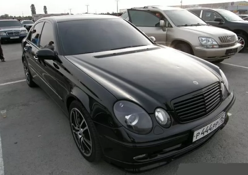 Mercedes E,  2005 г.в.,  Черный,  пробег: 120000 км.